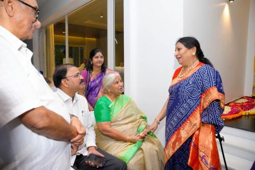 manishi-marachina-margam-002