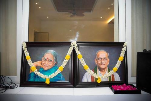 manishi-marachina-margam-003