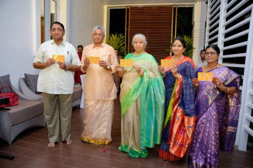 manishi-marachina-margam-019