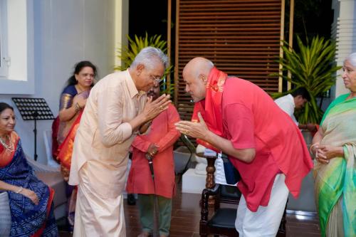 manishi-marachina-margam-028